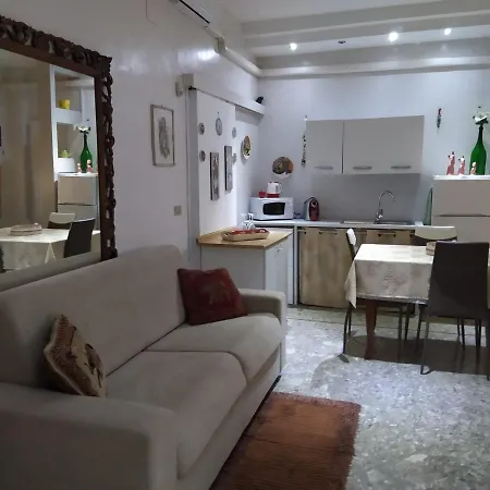 Alojamento de Acomodação e Pequeno-almoço Paky's House *
